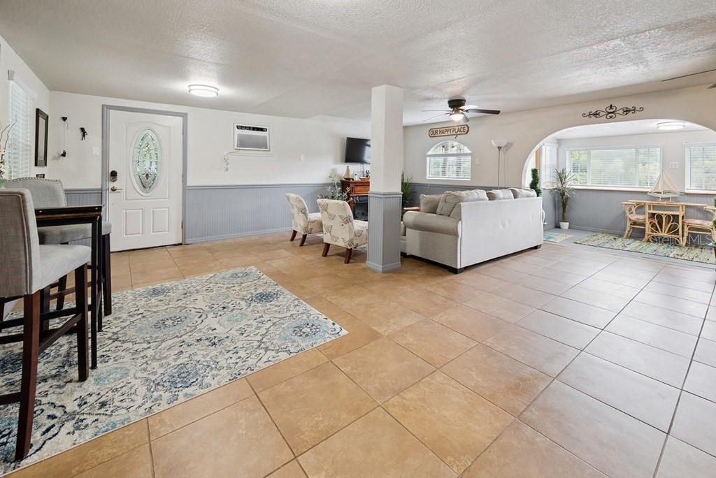 待售: $585,000 (3 贝兹, 2 浴室, 2297 平方英尺)