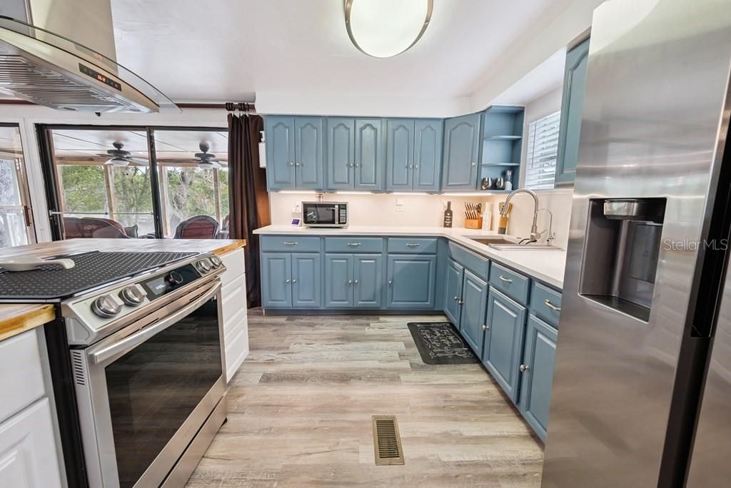 待售: $585,000 (3 贝兹, 2 浴室, 2297 平方英尺)