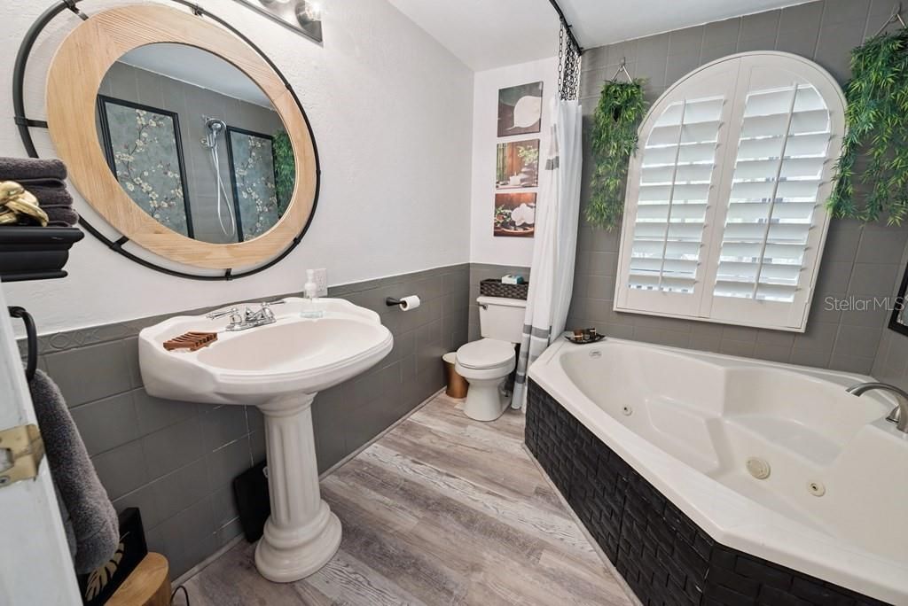 待售: $585,000 (3 贝兹, 2 浴室, 2297 平方英尺)