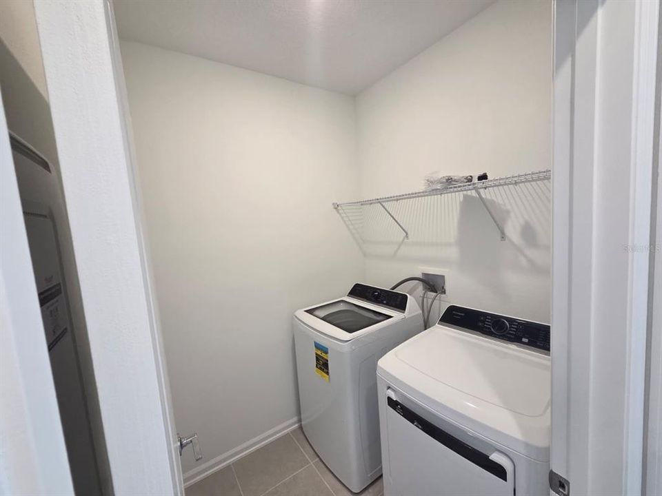 В аренду: $2,500 (3 спален, 2 ванн, 1647 Квадратных фут)