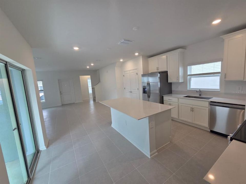 В аренду: $2,500 (3 спален, 2 ванн, 1647 Квадратных фут)