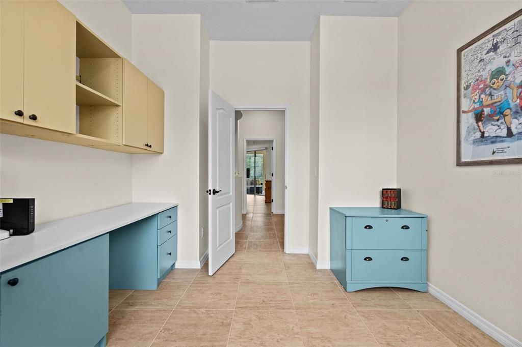 Под контрактом: $899,900 (4 спален, 3 ванн, 3120 Квадратных фут)