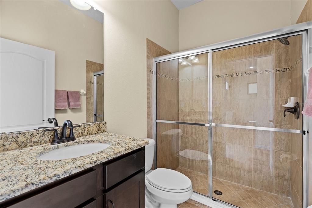 Под контрактом: $899,900 (4 спален, 3 ванн, 3120 Квадратных фут)