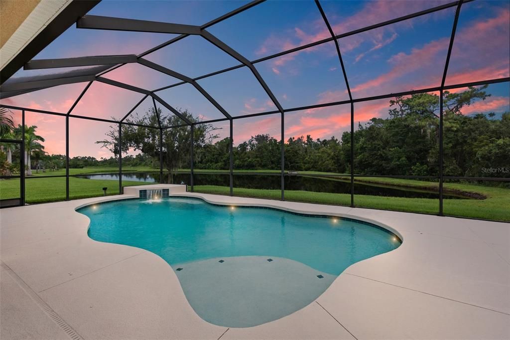 Под контрактом: $899,900 (4 спален, 3 ванн, 3120 Квадратных фут)