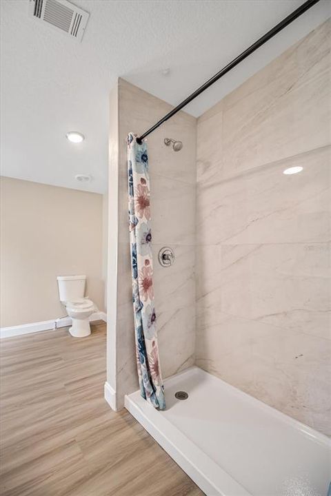 For Sale: $299,000 (3 beds, 2 baths, 1512 Square Feet)