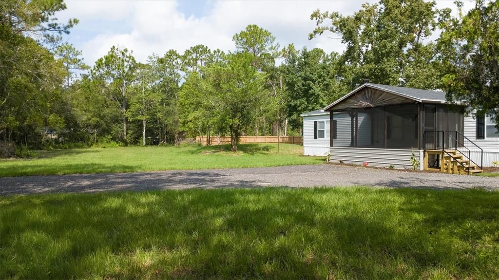 For Sale: $299,000 (3 beds, 2 baths, 1512 Square Feet)