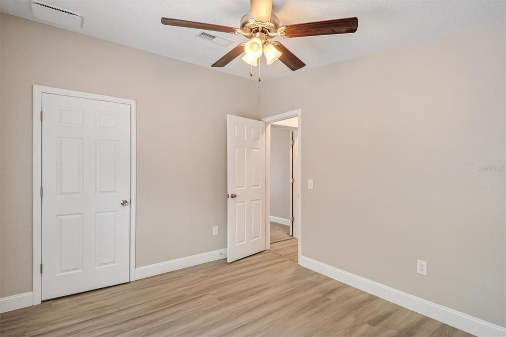 For Sale: $299,000 (3 beds, 2 baths, 1512 Square Feet)