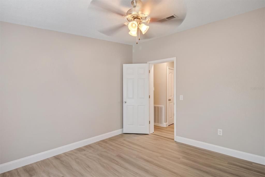 For Sale: $299,000 (3 beds, 2 baths, 1512 Square Feet)