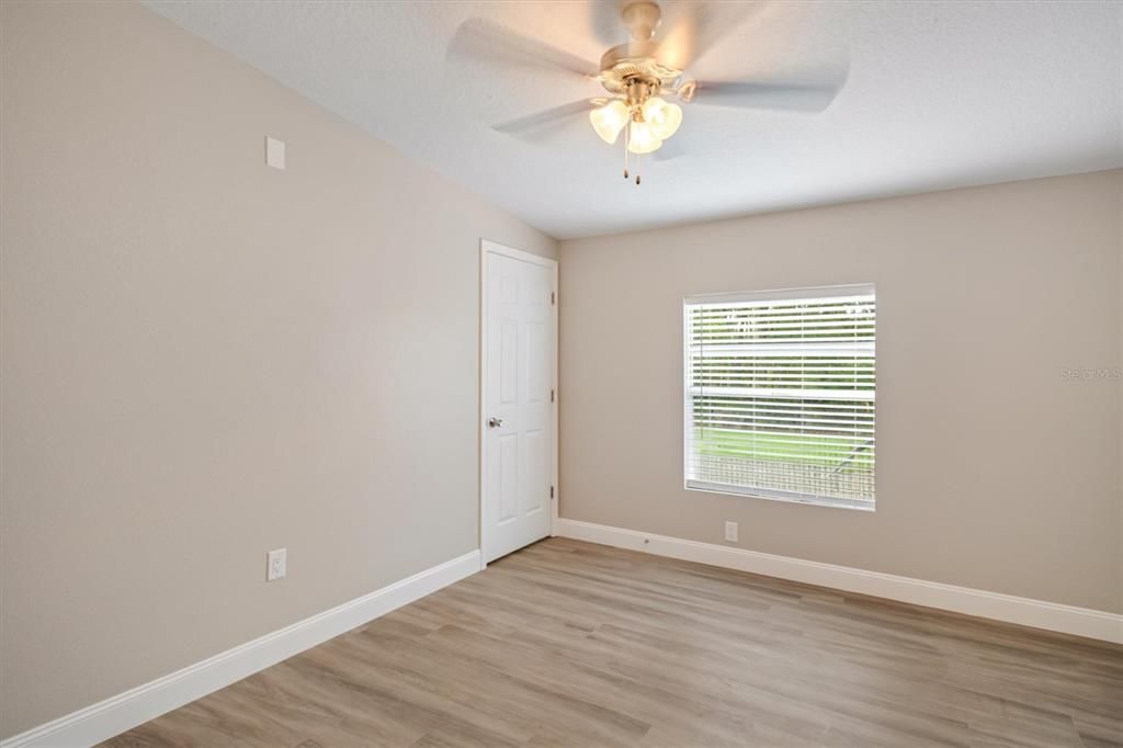 For Sale: $299,000 (3 beds, 2 baths, 1512 Square Feet)