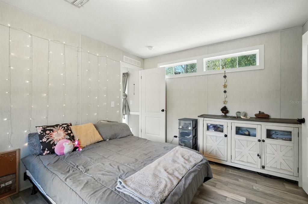 待售: $155,000 (2 贝兹, 2 浴室, 900 平方英尺)