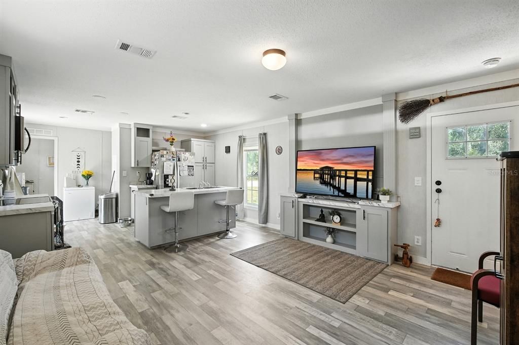 待售: $155,000 (2 贝兹, 2 浴室, 900 平方英尺)