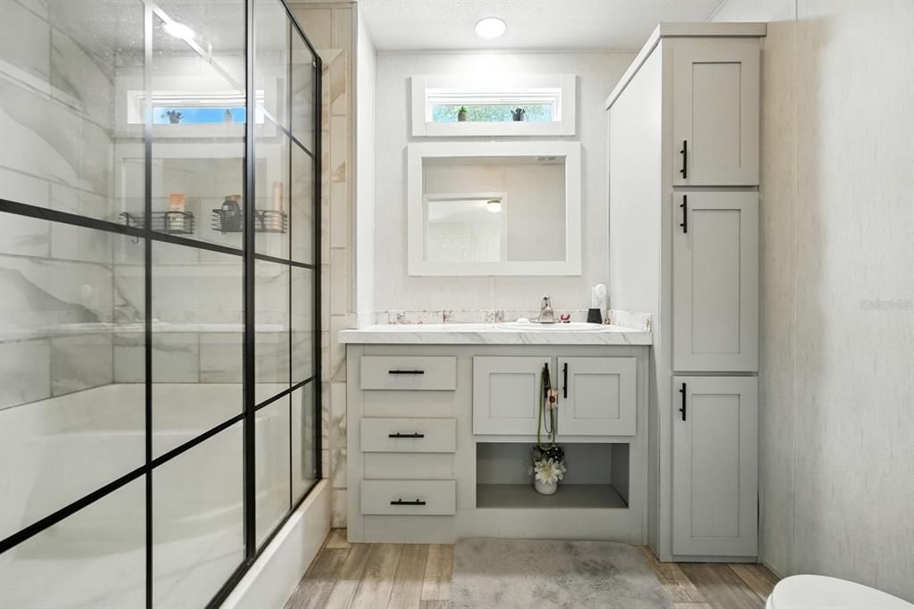 待售: $155,000 (2 贝兹, 2 浴室, 900 平方英尺)