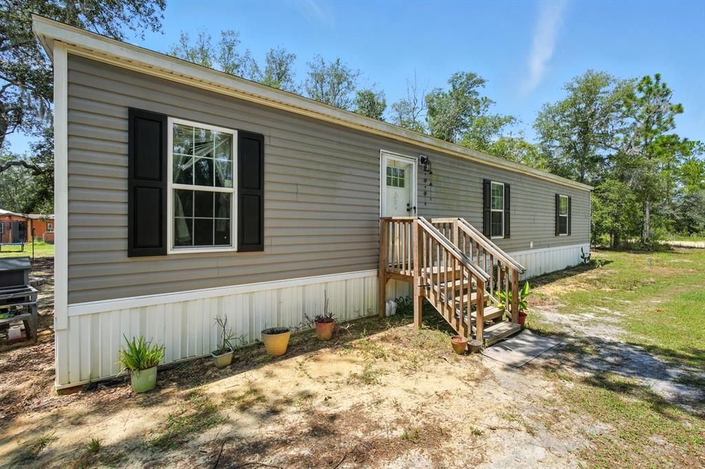 待售: $155,000 (2 贝兹, 2 浴室, 900 平方英尺)