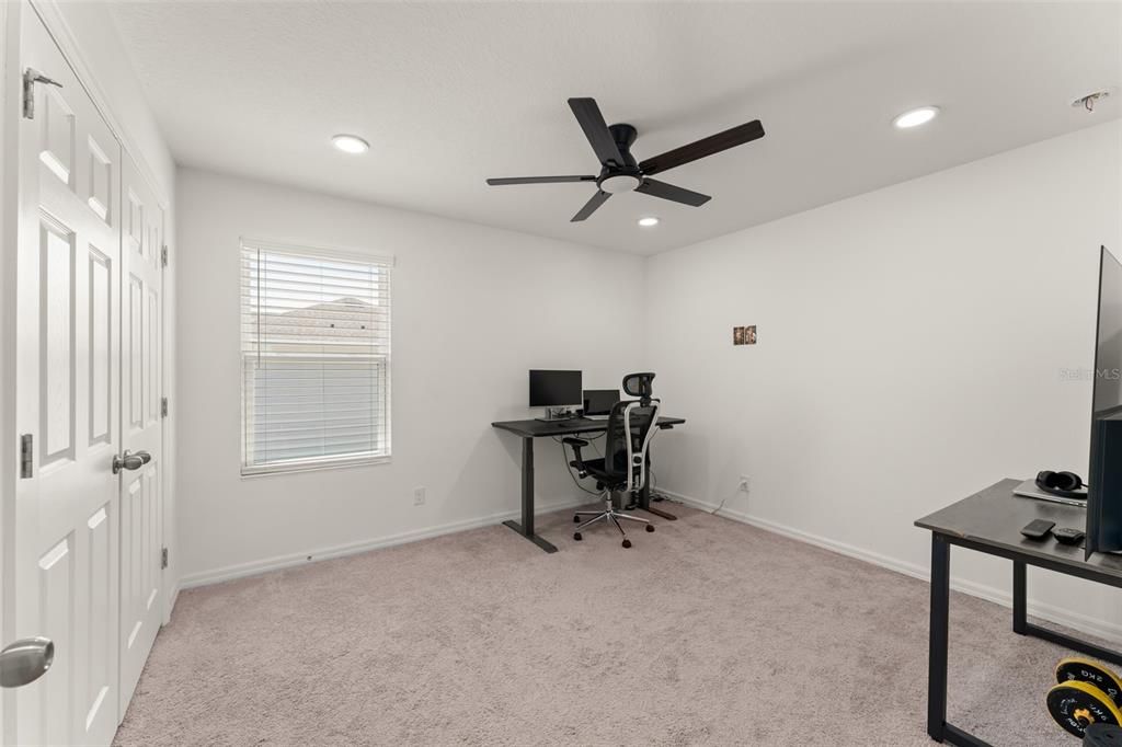 合同活跃: $579,000 (5 贝兹, 3 浴室, 3198 平方英尺)