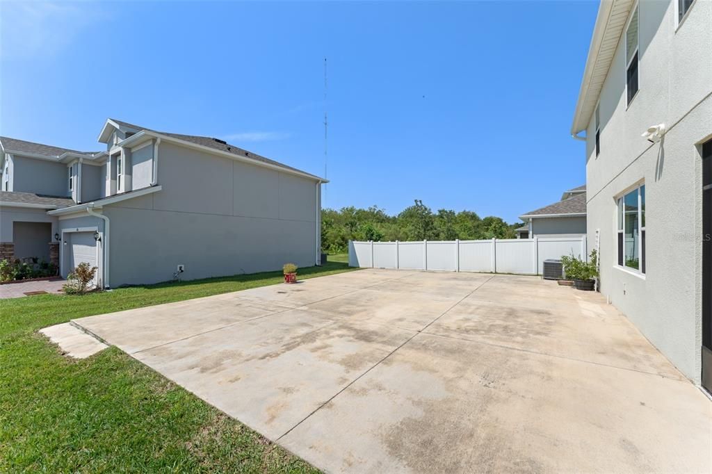 合同活跃: $579,000 (5 贝兹, 3 浴室, 3198 平方英尺)