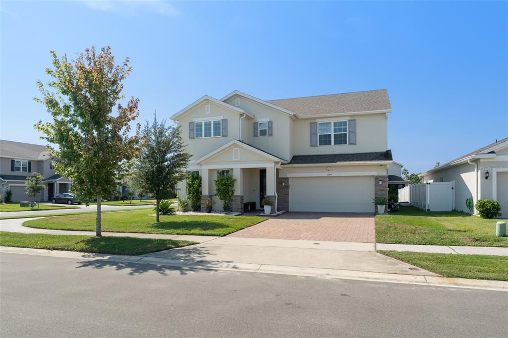 合同活跃: $579,000 (5 贝兹, 3 浴室, 3198 平方英尺)