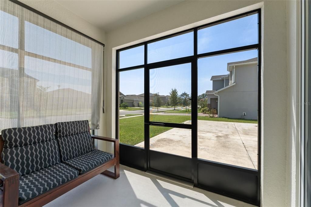 合同活跃: $579,000 (5 贝兹, 3 浴室, 3198 平方英尺)