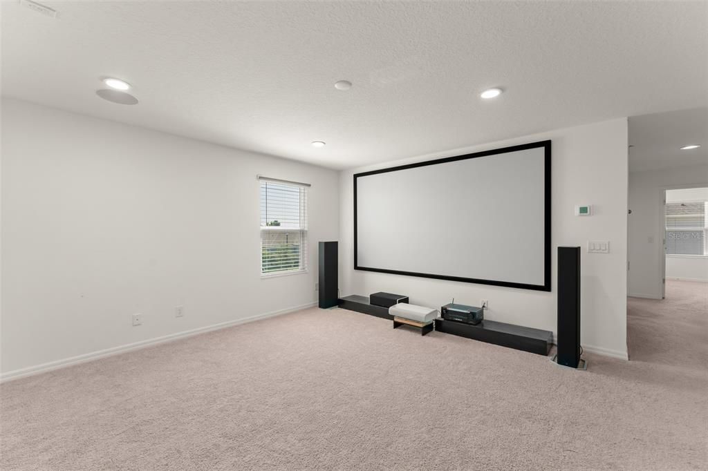 合同活跃: $579,000 (5 贝兹, 3 浴室, 3198 平方英尺)