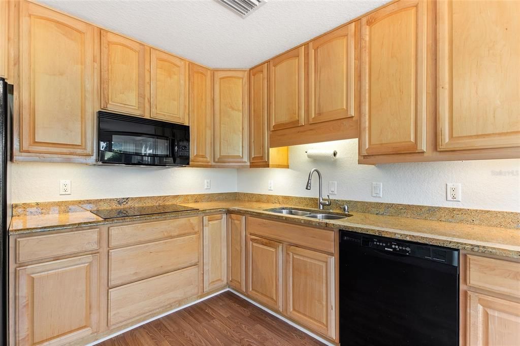 En Venta: $233,000 (1 camas, 1 baños, 364 Pies cuadrados)