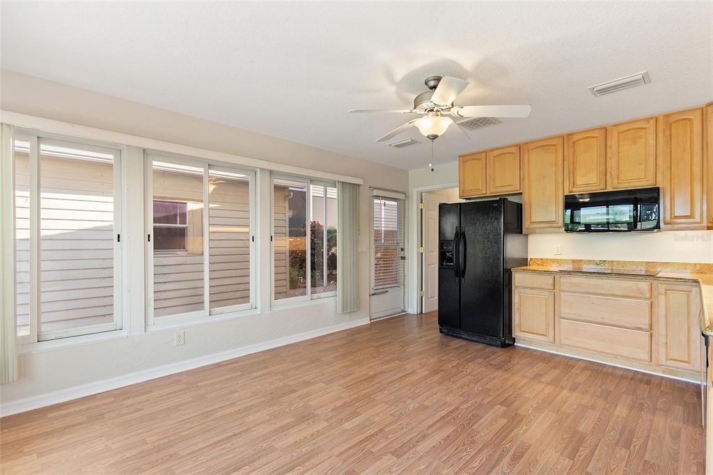 En Venta: $233,000 (1 camas, 1 baños, 364 Pies cuadrados)