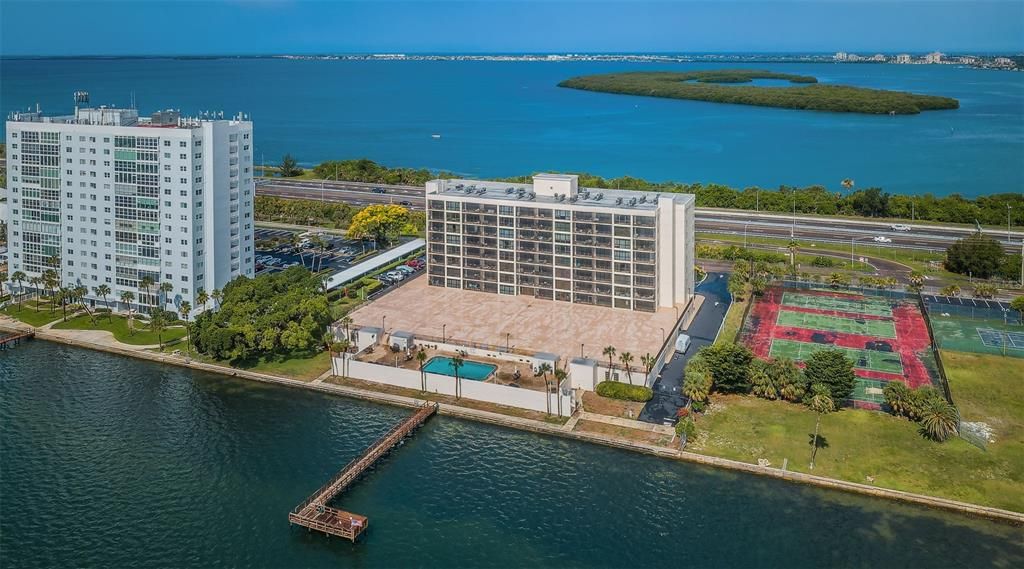 待售: $380,000 (2 贝兹, 2 浴室, 1290 平方英尺)