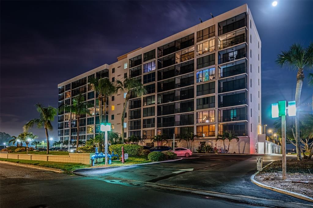 待售: $380,000 (2 贝兹, 2 浴室, 1290 平方英尺)