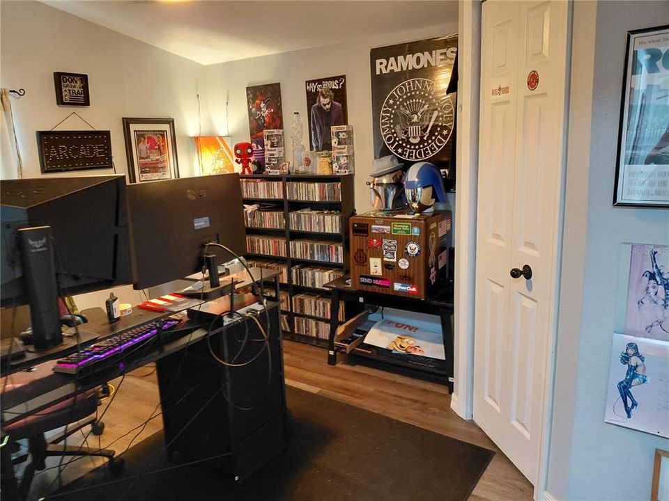 For Sale: $195,000 (3 beds, 2 baths, 1180 Square Feet)