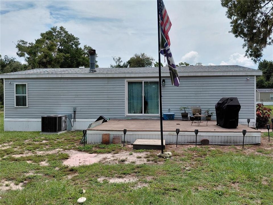 For Sale: $195,000 (3 beds, 2 baths, 1180 Square Feet)