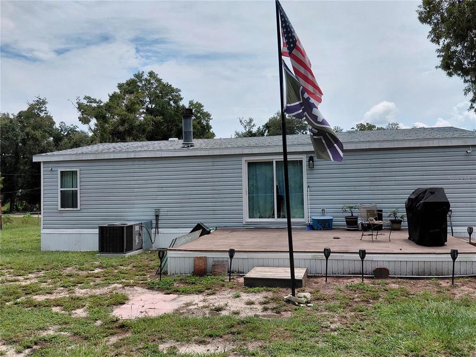 For Sale: $195,000 (3 beds, 2 baths, 1180 Square Feet)