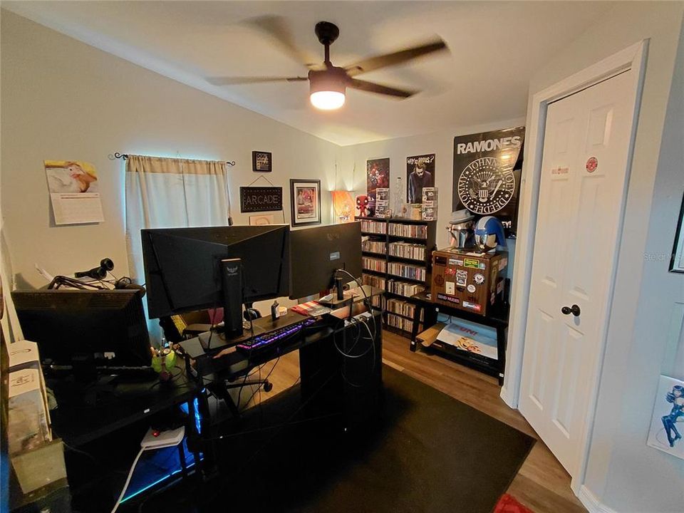 For Sale: $195,000 (3 beds, 2 baths, 1180 Square Feet)