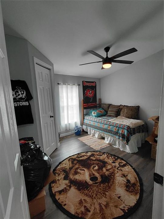 For Sale: $195,000 (3 beds, 2 baths, 1180 Square Feet)