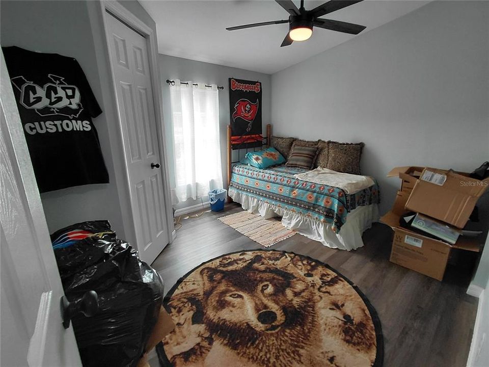 For Sale: $195,000 (3 beds, 2 baths, 1180 Square Feet)