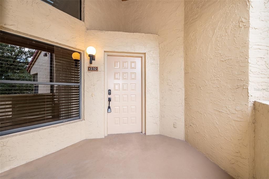 Active With Contract: $2,500 (3 beds, 2 baths, 1460 Square Feet)