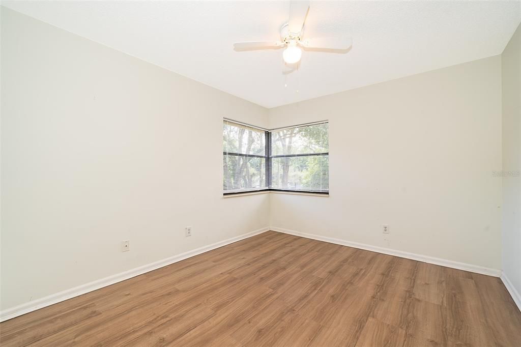Active With Contract: $2,500 (3 beds, 2 baths, 1460 Square Feet)