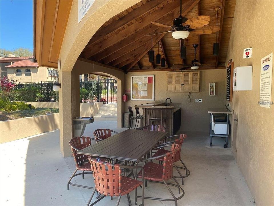 Active With Contract: $2,500 (3 beds, 2 baths, 1460 Square Feet)