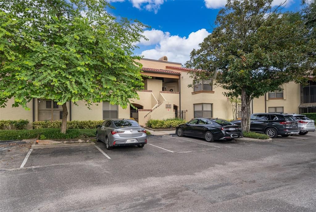 Active With Contract: $2,500 (3 beds, 2 baths, 1460 Square Feet)