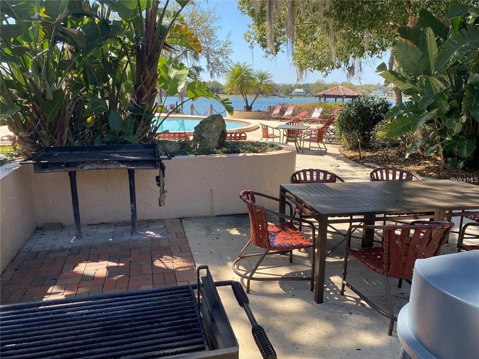 Active With Contract: $2,500 (3 beds, 2 baths, 1460 Square Feet)