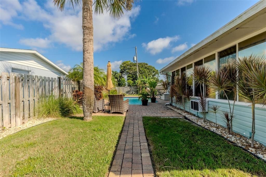 En Venta: $589,000 (3 camas, 2 baños, 1972 Pies cuadrados)