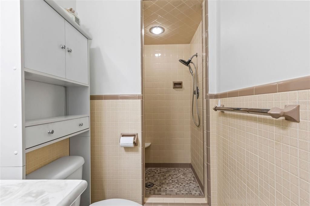 En Venta: $589,000 (3 camas, 2 baños, 1972 Pies cuadrados)