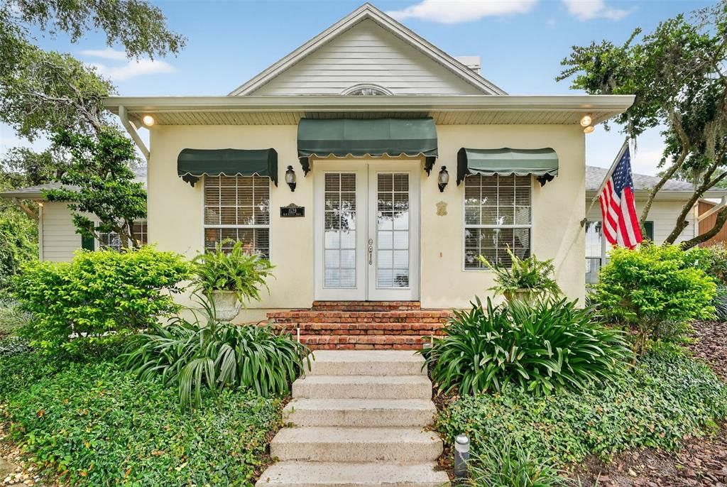 Active With Contract: $1,325,000 (4 beds, 3 baths, 3364 Square Feet)