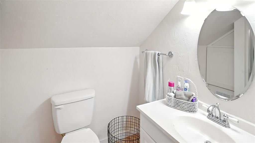 Active With Contract: $1,325,000 (4 beds, 3 baths, 3364 Square Feet)