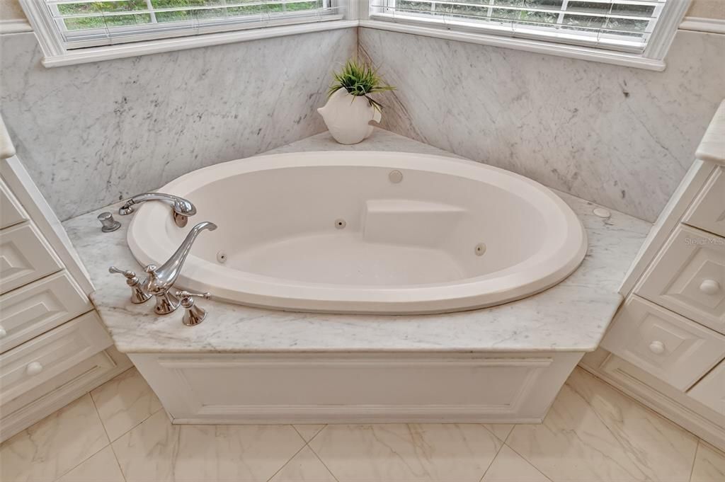 Active With Contract: $1,325,000 (4 beds, 3 baths, 3364 Square Feet)