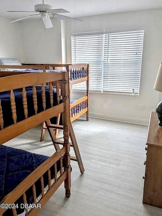 En Venta: $599,900 (3 camas, 3 baños, 2072 Pies cuadrados)