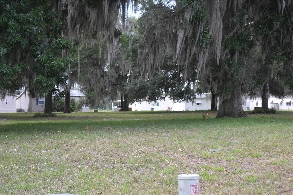 На продажу: $44,000 (0.12 acres)