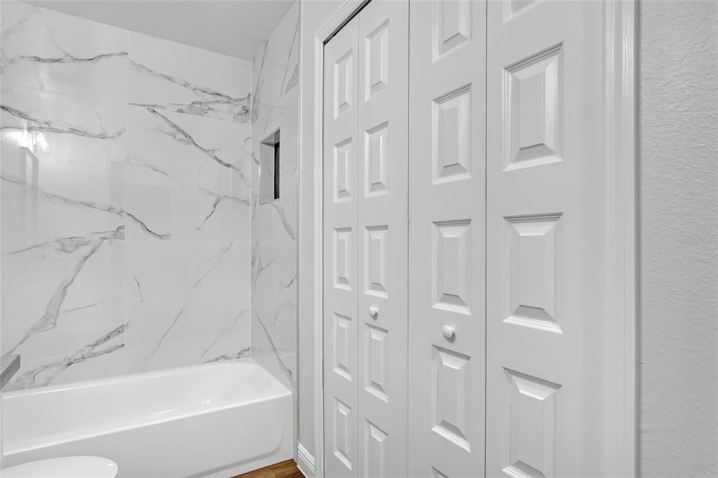 待售: $625,000 (4 贝兹, 3 浴室, 2190 平方英尺)