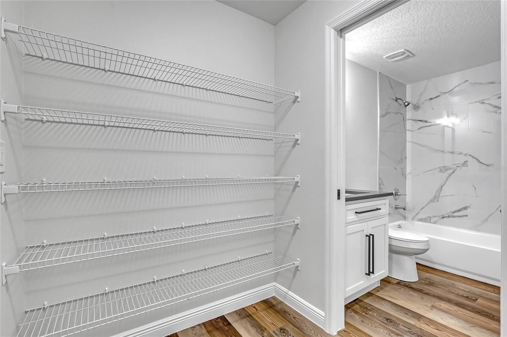 待售: $625,000 (4 贝兹, 3 浴室, 2190 平方英尺)