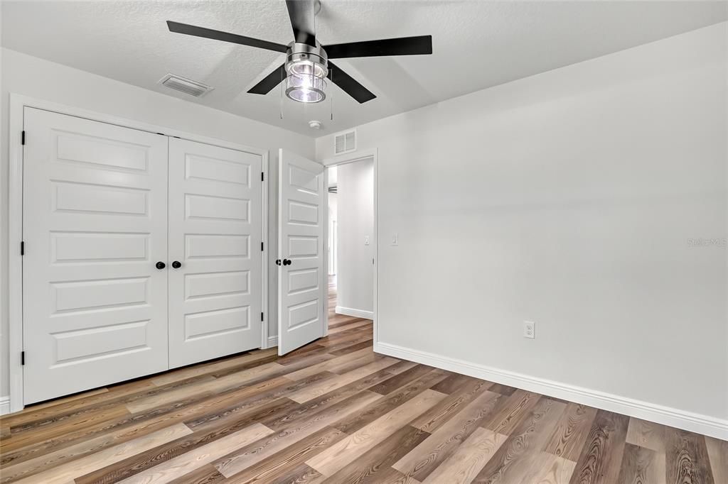 待售: $625,000 (4 贝兹, 3 浴室, 2190 平方英尺)