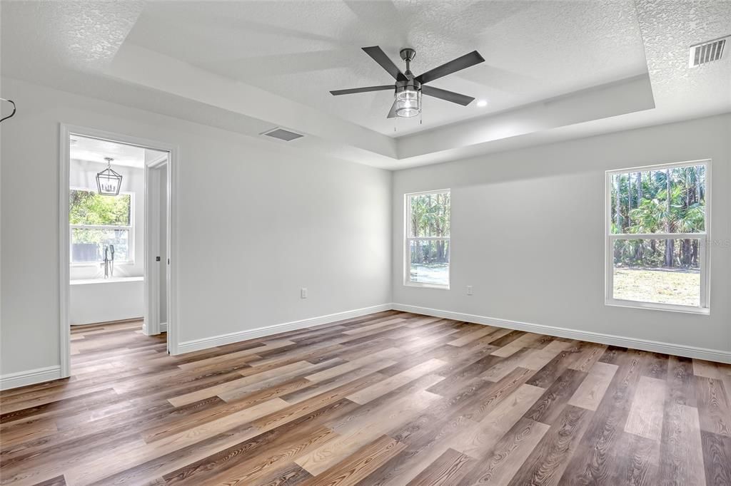 待售: $625,000 (4 贝兹, 3 浴室, 2190 平方英尺)