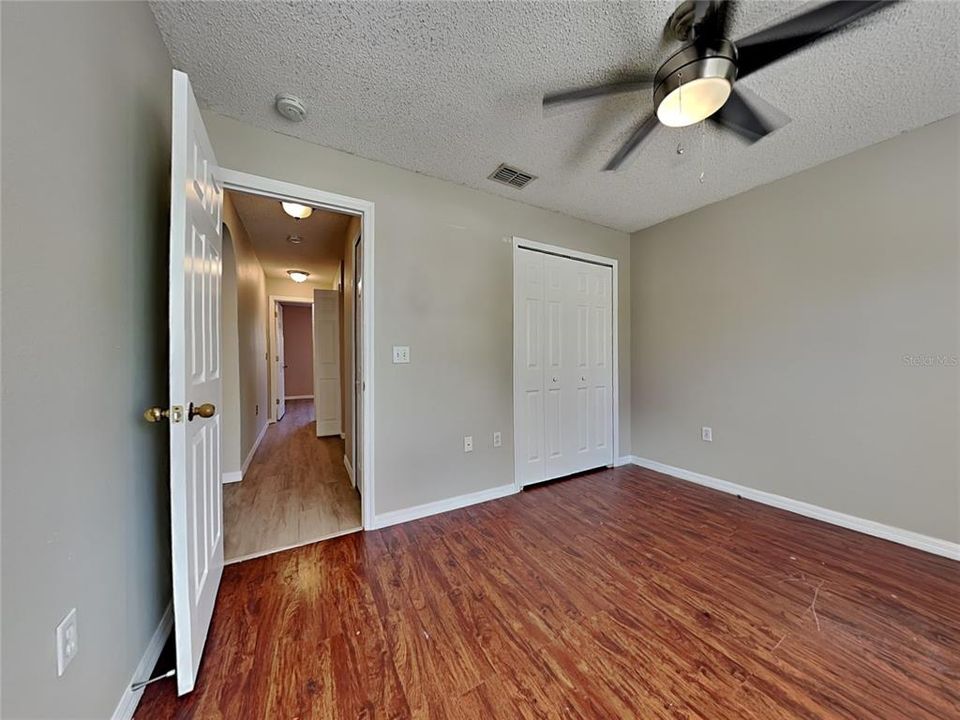 For Rent: $1,899 (4 beds, 2 baths, 1424 Square Feet)