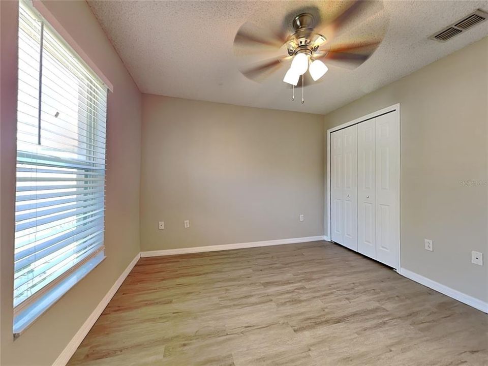 For Rent: $1,899 (4 beds, 2 baths, 1424 Square Feet)